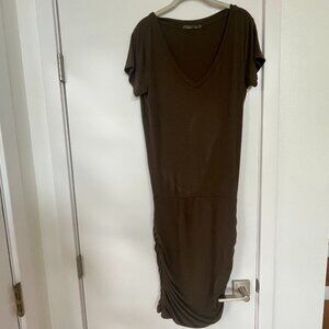 Prana Foundation Dress in Brown, Short-Sleeve,‎ V-Neck, Midi, Medium, W31180370